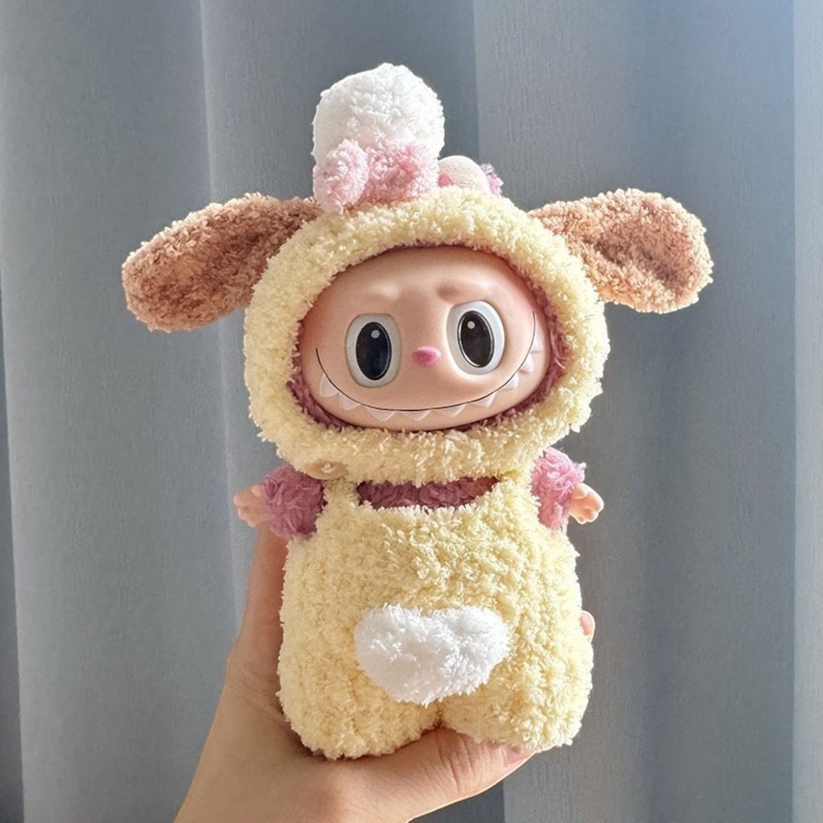 Get your pup ready for Halloween with this Cookie Puppy costume! This handmand Labubu Doll outfit is perfect for labubu versions 1, 2, and 3. (Note: Labubu figure not included.) Enjoy fast worldwide shipping for your Duffy and Friend Cute Puppy Dog costume., Cookie Puppy costume style - Handmand Labubu Doll Outfit