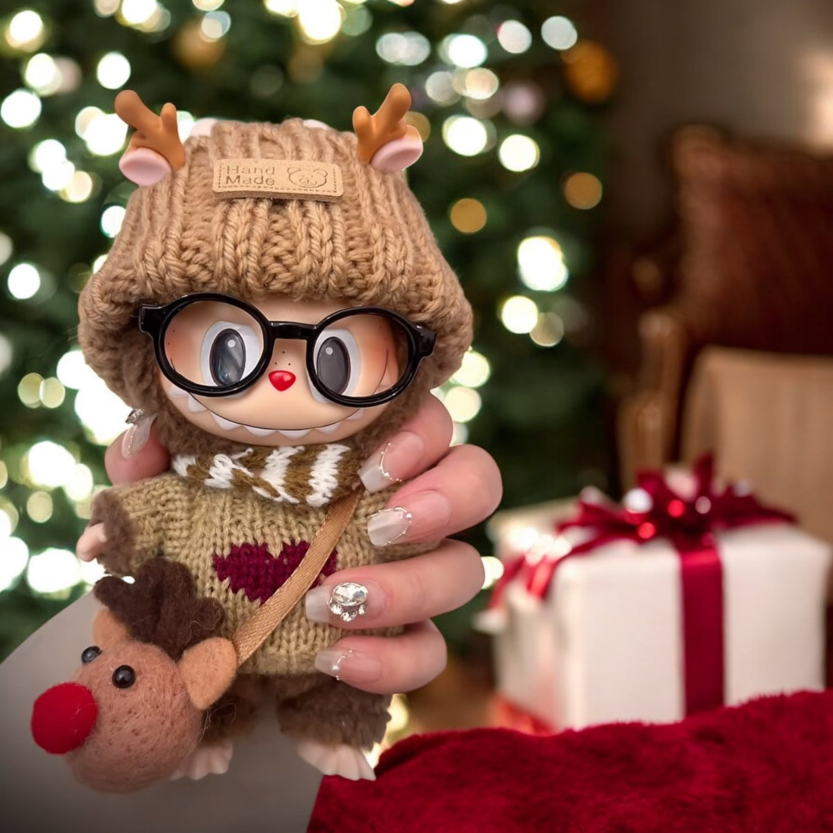 Handmand Cozy Reindeer Winter Outfit Set | Antler Knit Beanie, Nordic Sweater, Scarf & Reindeer Pouch, fits for 17cm Labubu doll