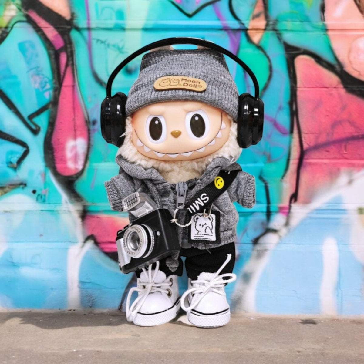 Street Snap Starter Kit Gray Hoodie Photographer Outfit - Handmand Labubu Doll Outfit