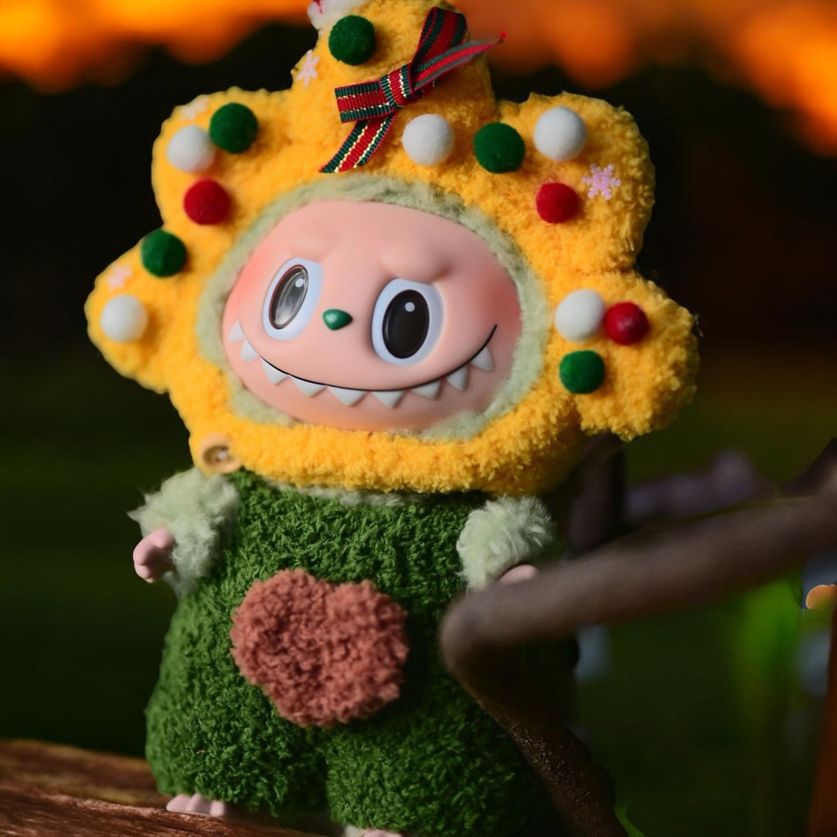 Christmas Star-Tree Costume Green Fuzzy Jumpsuit with Mini Santa Hat, fit for 17mm Labubu Doll